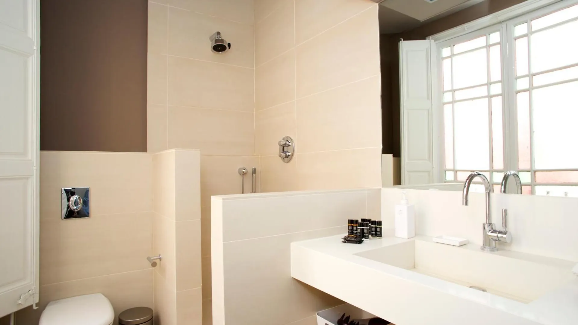 The Claris Suites II Barselona